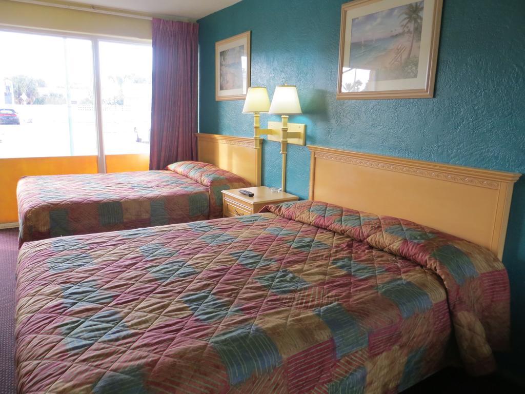 Skyway Motel Daytona Beach Room photo