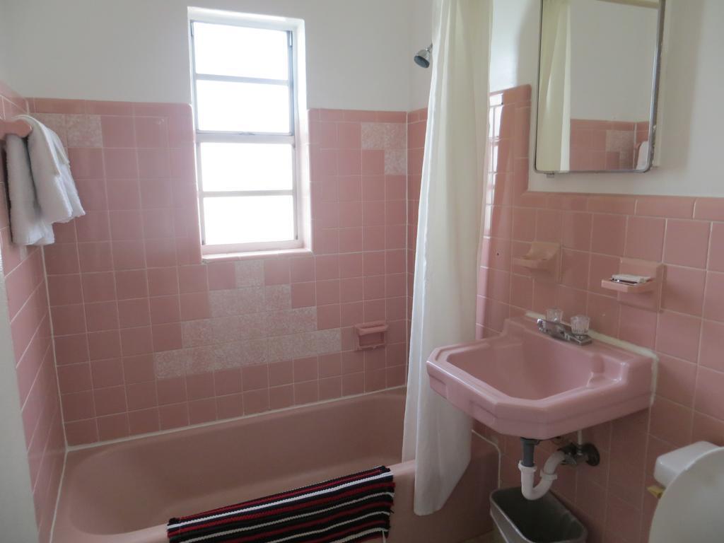 Skyway Motel Daytona Beach Room photo